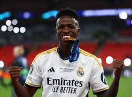Justiça na Espanha Condena Racistas de Vinícius Jr.: Vitória Histórica Abala o Mundo do Futebol
