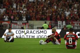 Flamengo Homenageia Vini Jr. com Mosaico Épico: ‘Baila, Vini’ Vira Hino Contra o Racismo!