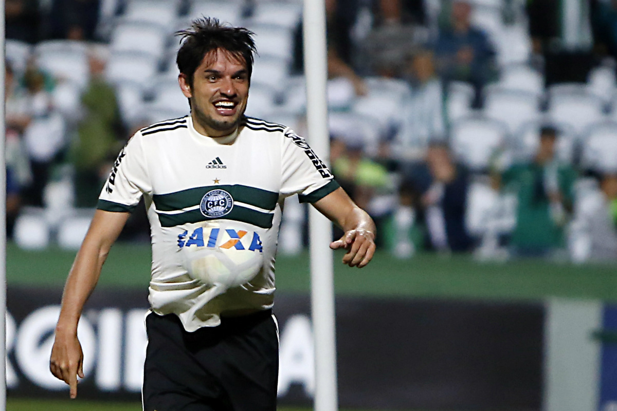 Tiago Real quer se inspirar nos ‘garotos de 2007’ do Coxa para cumprir seu papel